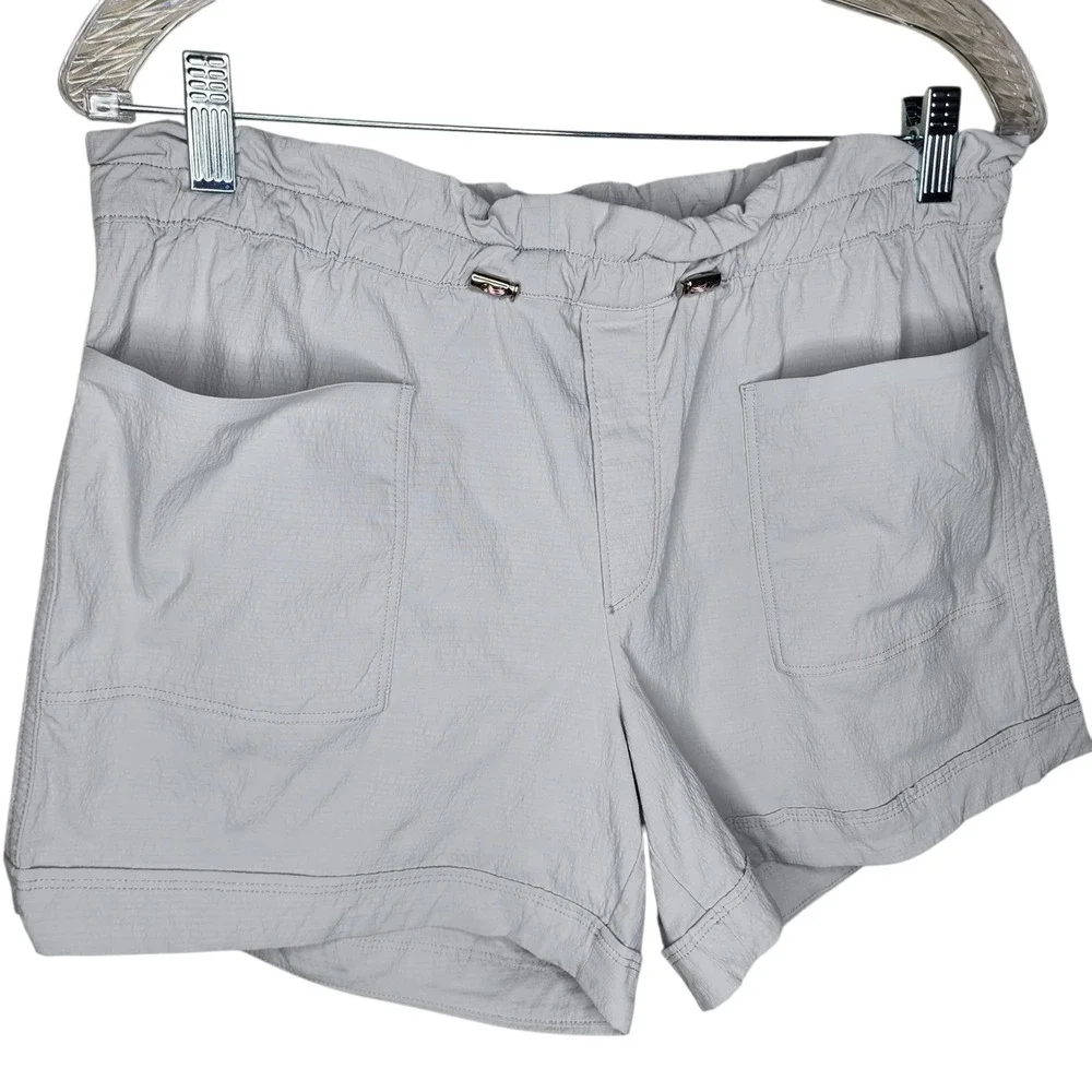 Athleta Trekkie North Shorts Light Grey‎ Hiking Outdoor 10T